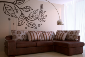 Transform your space with custom wallpaper: 4 examples to inspire